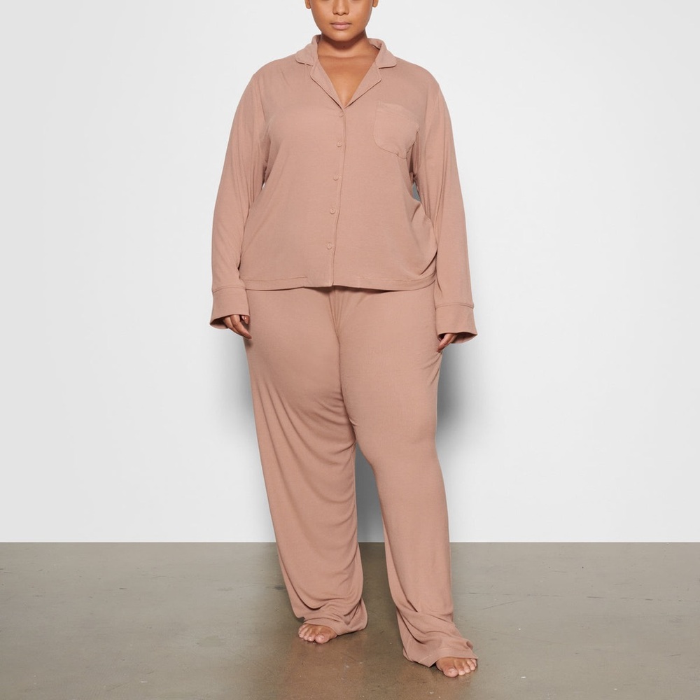 SKIMS SOFT LOUNGE SLEEP SET SIZE MEDIUM